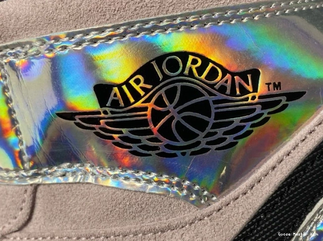 Mid Dirty Powder BQ6472-602 (W) Jordan Air Iridescent 1 0606